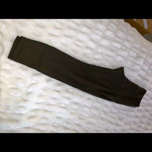 luluemon army green leggings